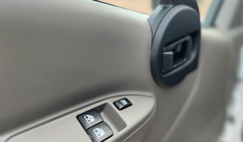 Dongfeng DF-513 con caja lleno