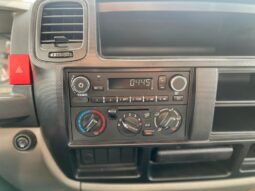 Dongfeng DF-513 con caja lleno