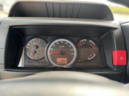 Dongfeng DF-513 con caja lleno