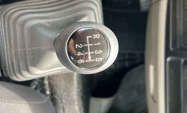 Dongfeng DF-513 con caja lleno